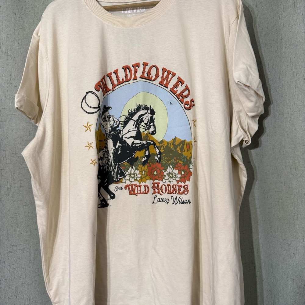 Maurices Cream Lainey Wilson T-Shirt